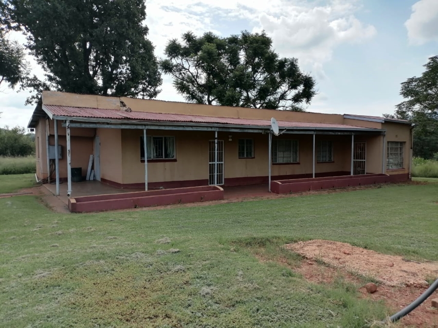 Commercial Property for Sale in Olifantshoek North West